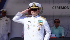 Vicealmirante Farías Laguna pide a Sheinbaum que intervenga en su caso para obtener información