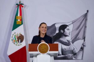 Claudia Sheinbaum: no basta con renuncia; Senado: el caso CIA, traición a la patria