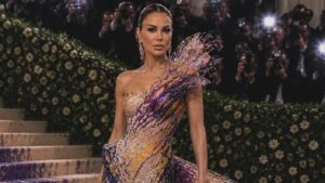 Ninel Conde “aparece” en la MET Gala… con fotos creadas por IA