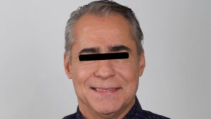 Sergio Estrada Cajigal deja prisión y seguirá proceso en arresto domiciliario en Cancún
